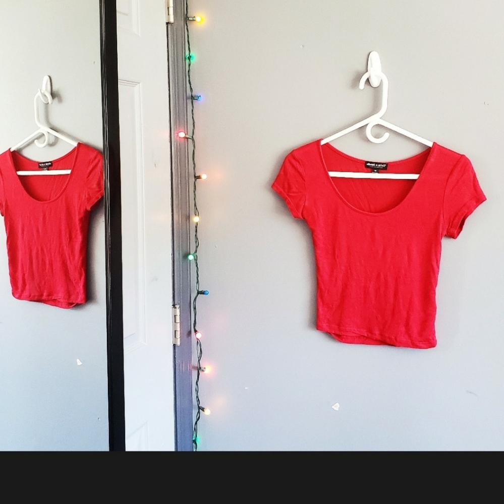 Red Crop Top Tshirt